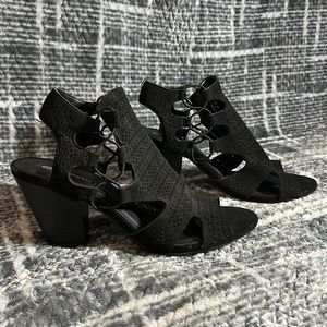 Streetwear society high heel